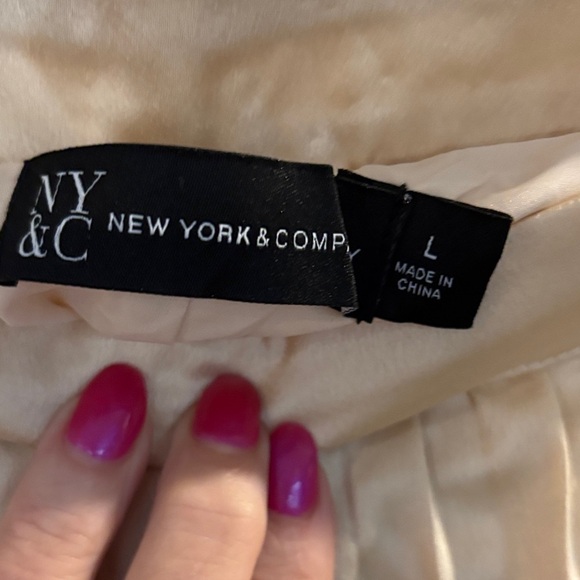 Elegant Cream Wide Leg pleated/palazzo Pants- NWOT - Picture 3 of 4